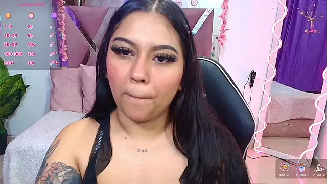 Snapshot of kendra_tay chatting on 11.20.25 kendra tay online show from 11.20.25