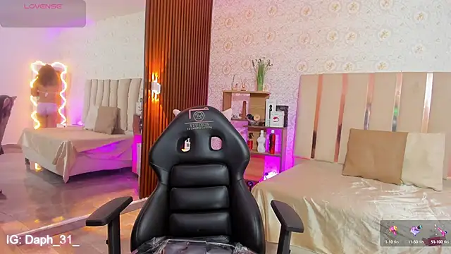 Daphnne tay online show from 09.26.25