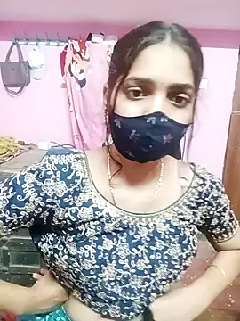 Snapshot of Cute-Simmi chatting on 12.03.24 Cute-Simmi online show from 12.03.24