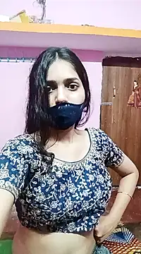 Snapshot of Cute-Simmi chatting on 12.27.24 Cute-Simmi online show from 12.27.24