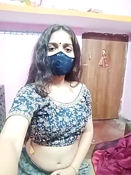 Snapshot of Cute-Simmi chatting on 01.15.25 Cute-Simmi online show from 01.15.25