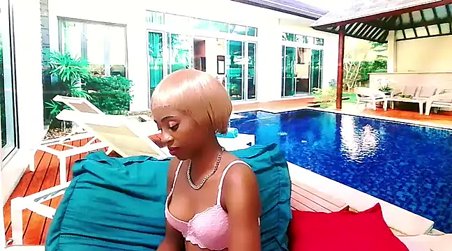 Snapshot of EbonyCreamy69 chatting on 02.13.25 EbonyCreamy69 online show from 02.13.25