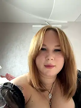 Snapshot of Emmy_Greis chatting on 11.04.25 Emmy Greis online show from 11.04.25