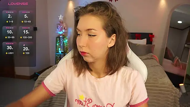 LinaSiren online show from 12.27.24