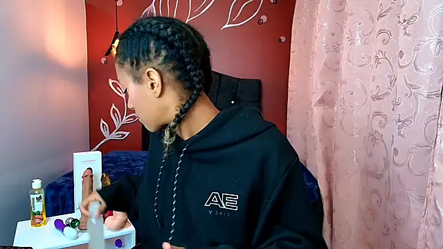 Zia Green online show from 01.30.25