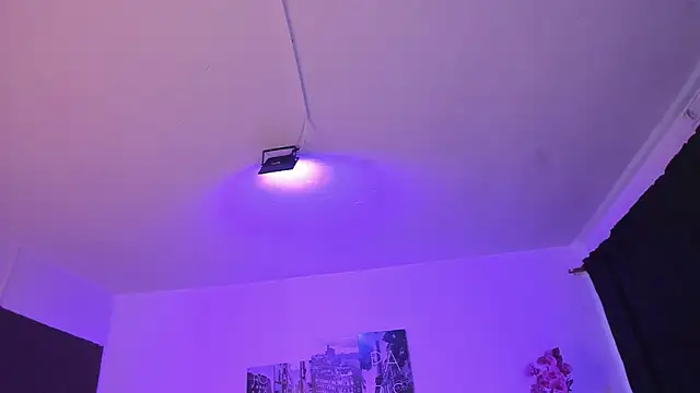 Amy Kiitty  online show from 12.05.25