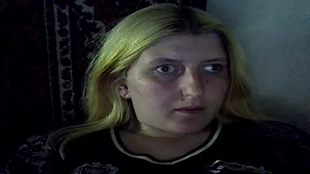 Snapshot of Enchantress21 chatting on 06.21.26 Enchantress21 online show from 06.21.26