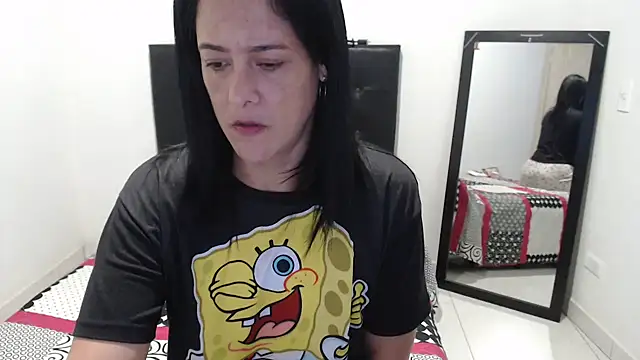 Snapshot of Antonella2_4 chatting on 01.06.26 Antonella2 4 online show from 01.06.26