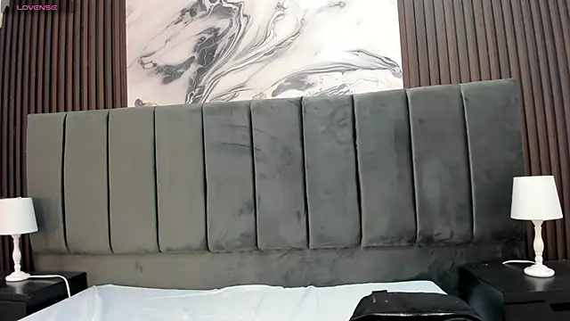 Snapshot of KarinaSimonz chatting on 04.18.26 KarinaSimonz online show from 04.18.26