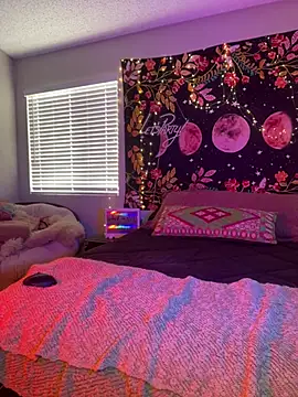 GoldieBakeman online show from 03.11.25