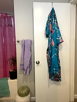 GoldieBakeman online show from 09.18.25