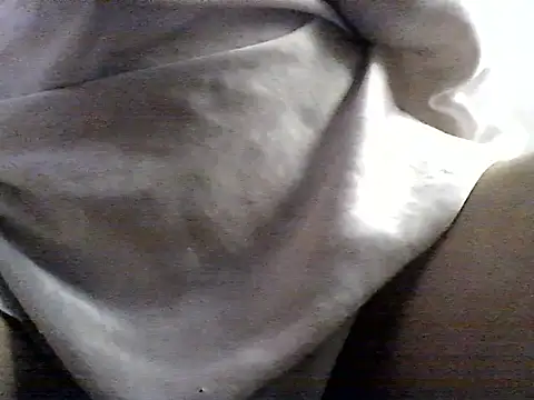 straichathot 08 online show from 10.25.25