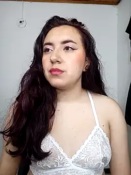 Emi chik online show from 01.04.25