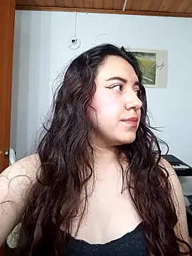 Emi chik online show from 09.11.25