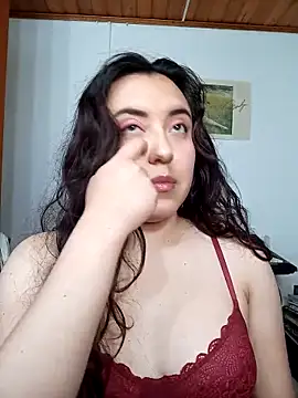 Emi chik online show from 09.18.25