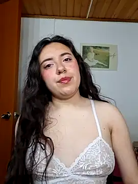 Emi chik online show from 04.05.26