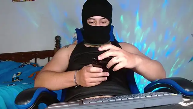 Snapshot of SexyBoy-Bigclit chatting on 12.19.25 SexyBoy-Bigclit online show from 12.19.25