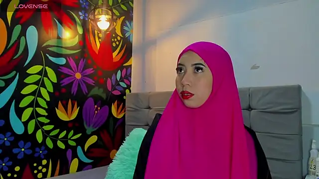 Snapshot of Sweet_hot_mia chatting on 03.01.25 Sweet hot mia online show from 03.01.25