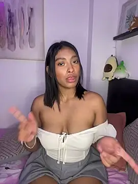 Isabella fasilier online show from 02.06.25