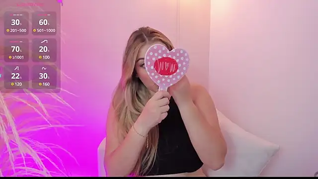 thaliafox  online show from 02.21.25