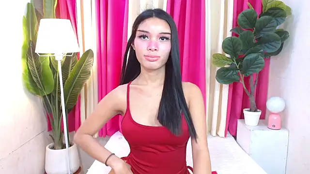 Notaestheticallykylinee online show from 04.05.26