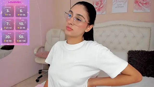 Snapshot of Ashley_Evans18 chatting on 02.28.25 Ashley Evans18 online show from 02.28.25