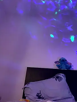 Gya Rue online show from 12.21.25