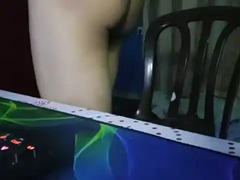 Snapshot of malwira chatting on 10.22.25 malwira online show from 10.22.25