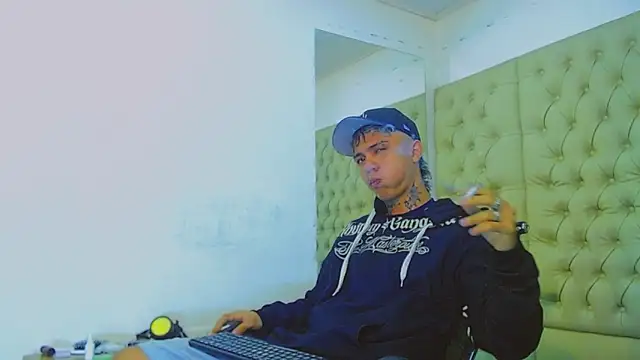 Snapshot of HannibalLester chatting on 01.28.25 HannibalLester online show from 01.28.25