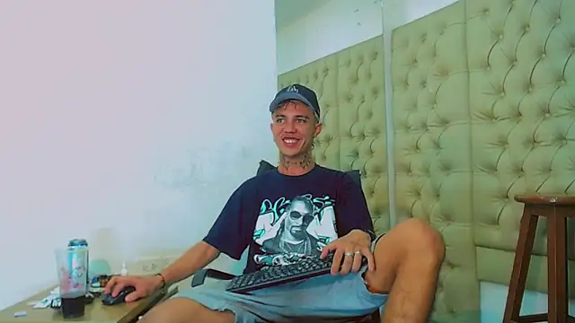 Snapshot of HannibalLester chatting on 01.30.25 HannibalLester online show from 01.30.25