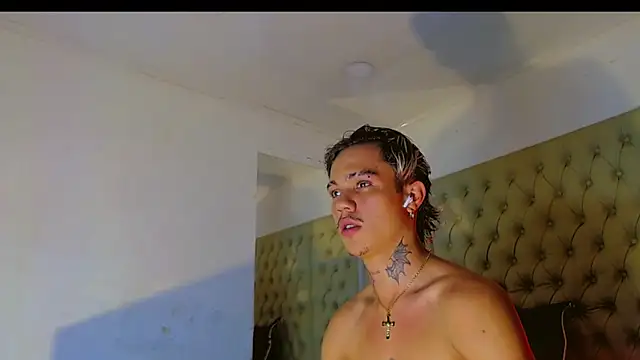 Snapshot of HannibalLester chatting on 02.15.25 HannibalLester online show from 02.15.25