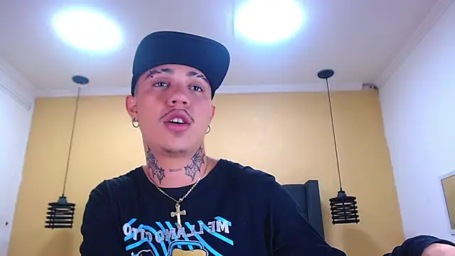 Snapshot of HannibalLester chatting on 03.15.25 HannibalLester online show from 03.15.25