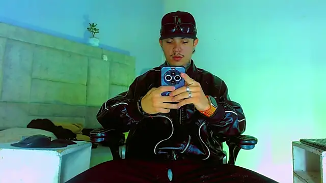 Snapshot of HannibalLester chatting on 09.11.25 HannibalLester online show from 09.11.25