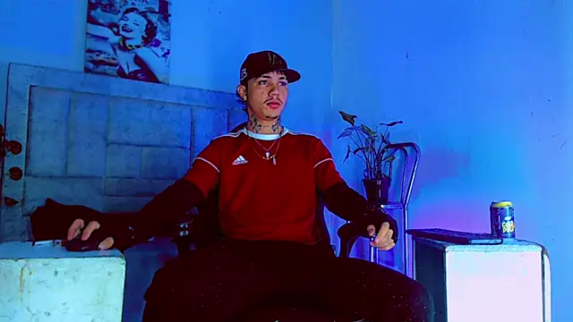 Snapshot of HannibalLester chatting on 10.09.25 HannibalLester online show from 10.09.25