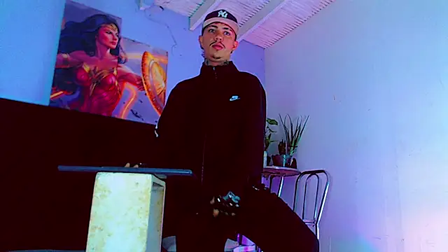 Snapshot of HannibalLester chatting on 10.27.25 HannibalLester online show from 10.27.25