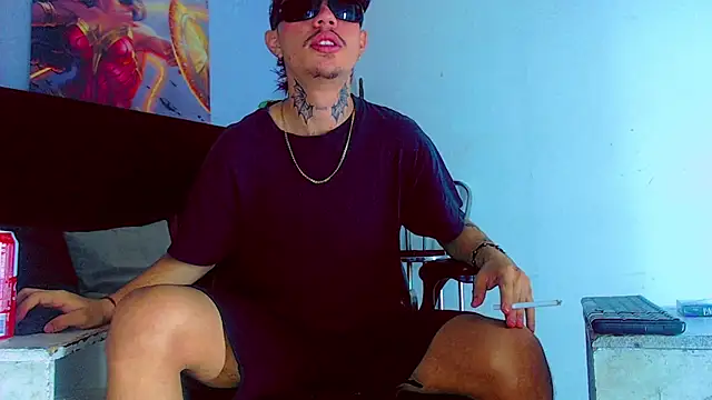 Snapshot of HannibalLester chatting on 11.02.25 HannibalLester online show from 11.02.25