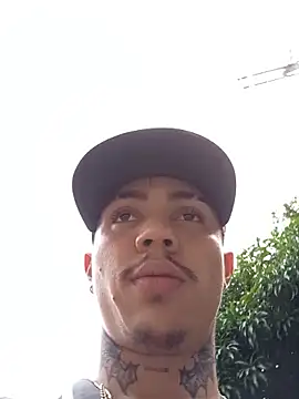 Snapshot of HannibalLester chatting on 11.09.25 HannibalLester online show from 11.09.25