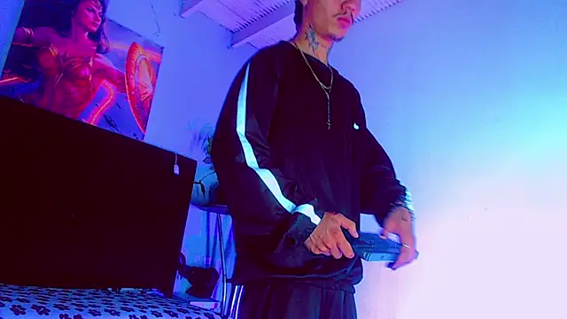 Snapshot of HannibalLester chatting on 11.15.25 HannibalLester online show from 11.15.25