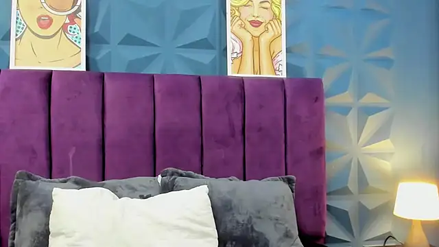 NicoleJonss online show from 05.27.26