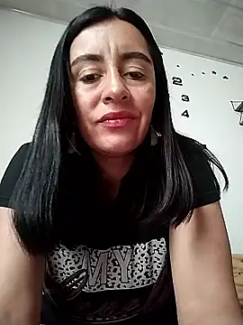 Snapshot of hailey85 chatting on 01.17.26 hailey85 online show from 01.17.26