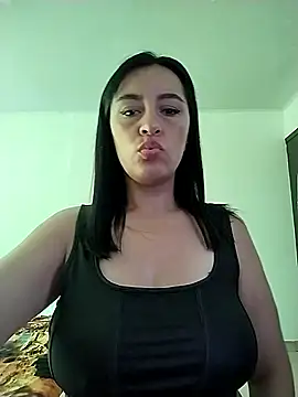 Snapshot of hailey85 chatting on 02.08.26 hailey85 online show from 02.08.26