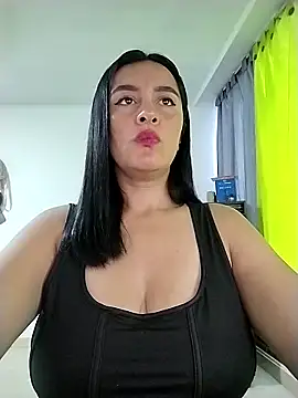 Snapshot of hailey85 chatting on 02.16.26 hailey85 online show from 02.16.26