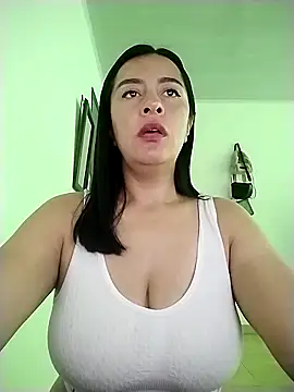 Snapshot of hailey85 chatting on 03.03.26 hailey85 online show from 03.03.26