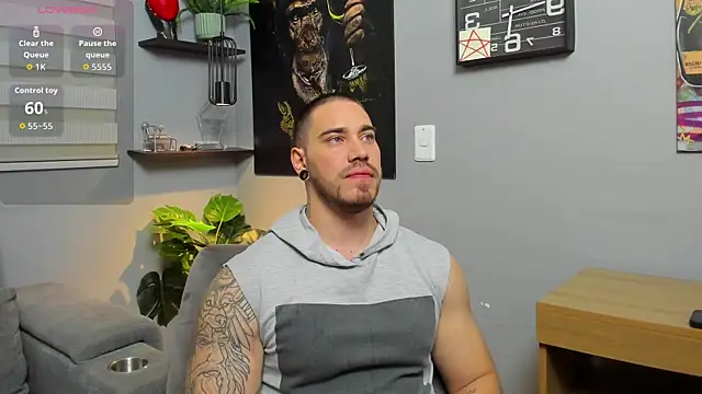 Snapshot of Giorgio-Leone chatting on 09.26.25 Giorgio-Leone online show from 09.26.25