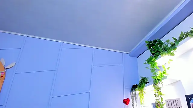 Snapshot of nathalie_rossel chatting on 11.12.25 nathalie rossel online show from 11.12.25