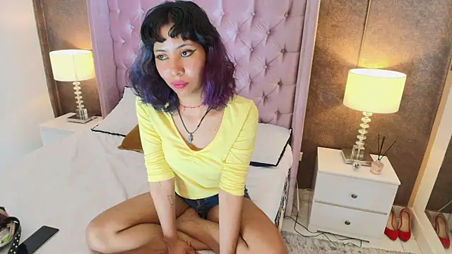 Snapshot of Akane_Uwu chatting on 02.14.25 Akane Uwu online show from 02.14.25