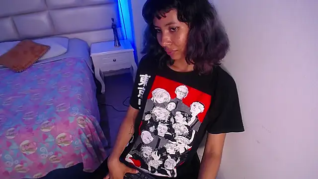 Snapshot of Akane_Uwu chatting on 03.21.25 Akane Uwu online show from 03.21.25