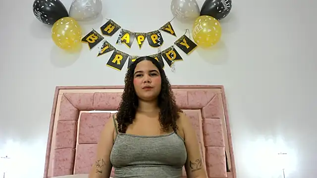 zoee lovv online show from 12.21.24