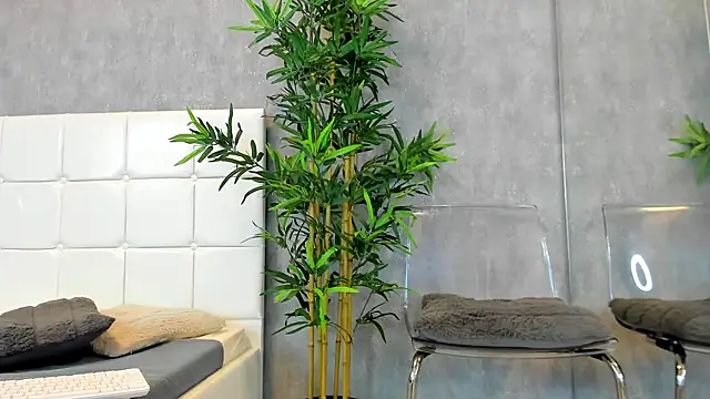 KatelynSparks online show from 02.15.25