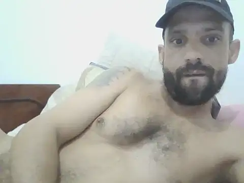 Snapshot of ubermaluco1 chatting on 02.02.25 ubermaluco1 online show from 02.02.25